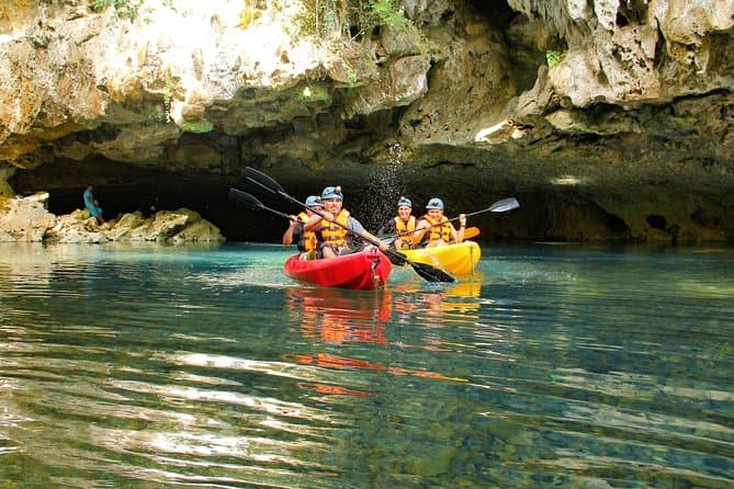 Xunantunich + Cave Kayaking